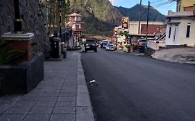 Lusman Homestay Bromo